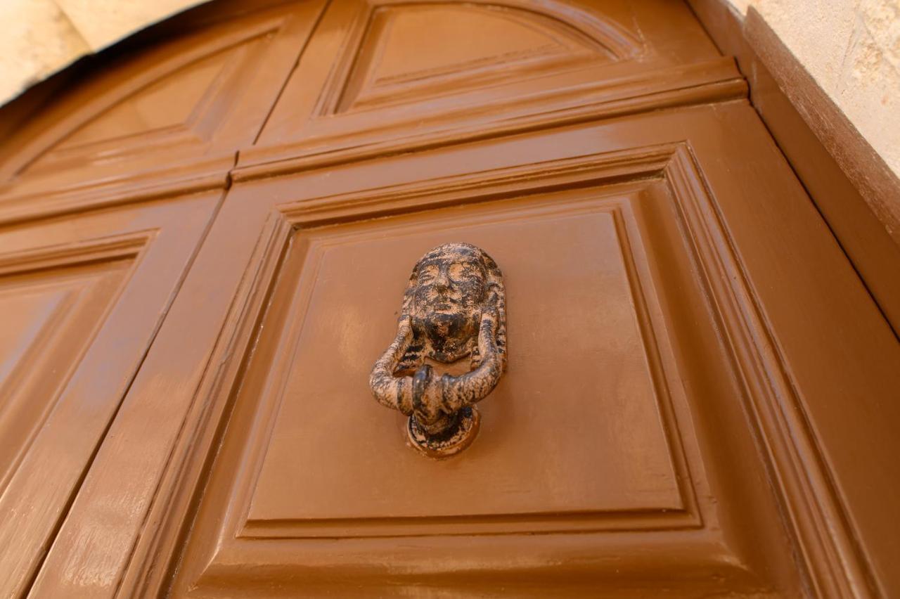 Luxury Room Cassese Ceglie Messapica Exterior photo